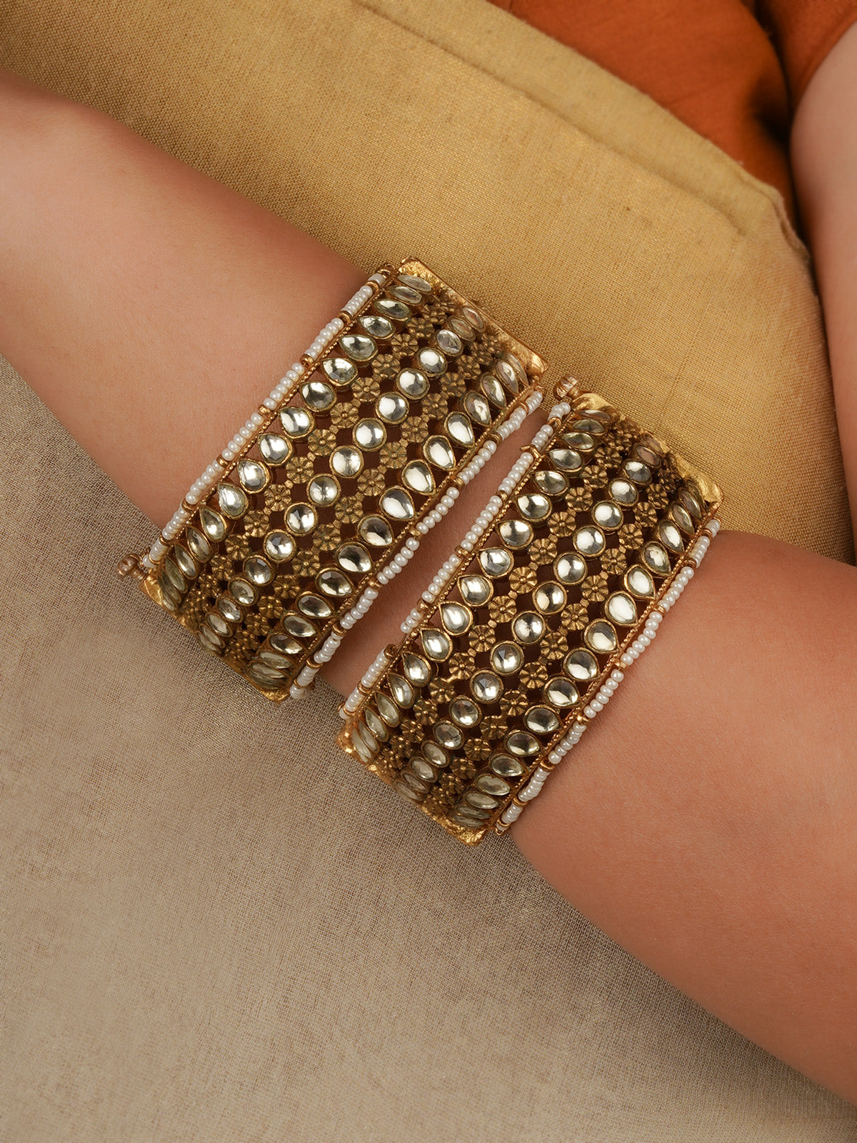 White Color Gold Plated Jadau Kundan Bangles (One Pair) - MB221Y