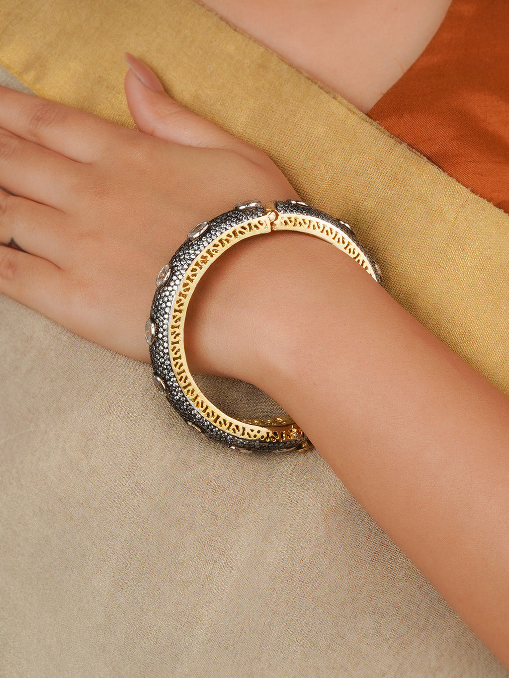 Victorian Bangles (1 Piece) - VC-BAN22