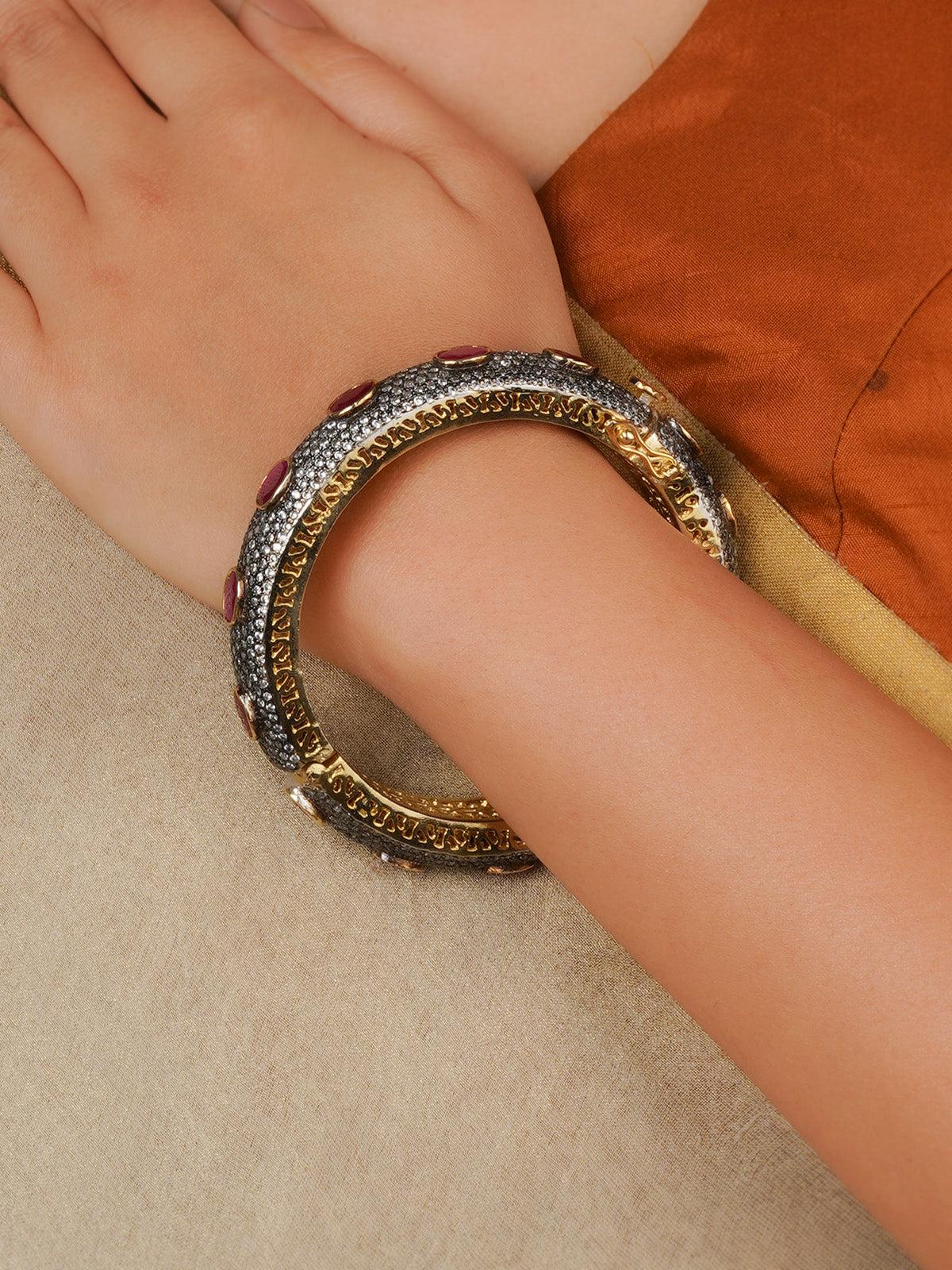 Victorian Bangles (1 Piece) - VC-BAN22